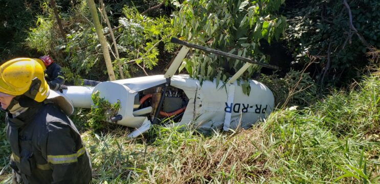 helicoptero-cai-com-quatro-tripulantes-em-belo-horizonte
