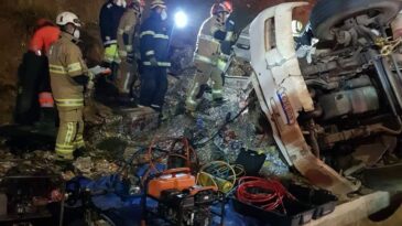 motorista-morre-apos-capotar-caminhao-na-br-381-em-igarape