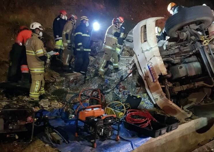motorista-morre-apos-capotar-caminhao-na-br-381-em-igarape