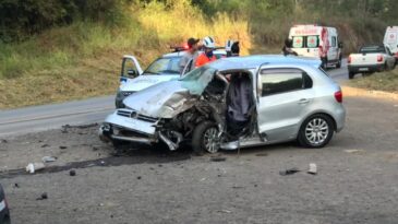 acidente-deixa-um-morto-e-outro-ferido-na-estrada-do-forninho