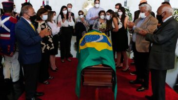 bolsonaro-decreta-luto-oficial-de-tres-dias-por-morte-de-marco-maciel