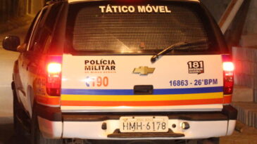 tatico-movel-apreende-revolver-apos-denuncia-anonima