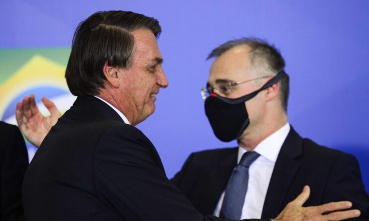 bolsonaro-indica-andre-mendonca-ao-supremo-tribunal-federal