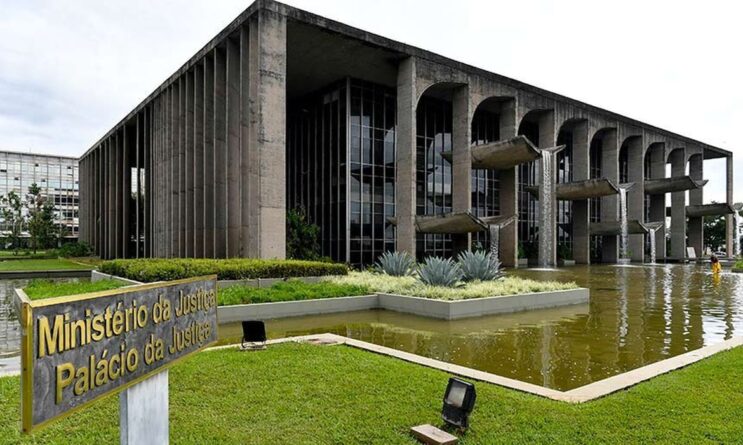ministerio-da-justica-leiloara-bens-apreendidos-de-traficantes