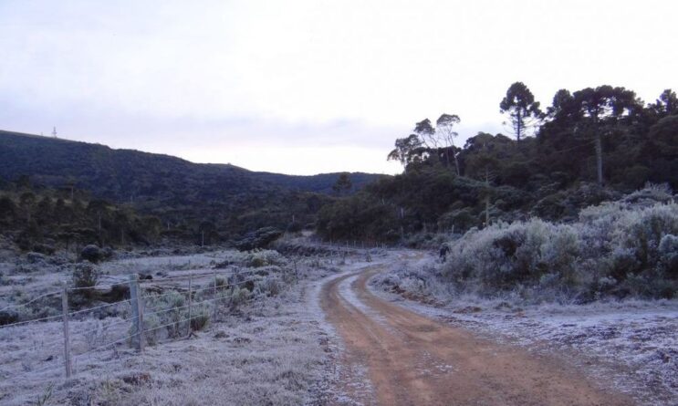 massa-de-ar-polar-seca-provoca-neve-e-geada-no-sul