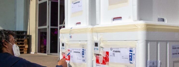 minas-gerais-distribui-mais-de-947-mil-doses-de-vacinas-contra-a-covid-19