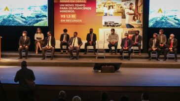 governador-assina-autorizacao-para-repasse-de-r-15-bilhao-aos-municipios