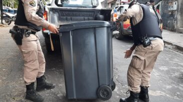 homem-e-preso-pela-pm-apos-furtar-lixeira-em-itabira