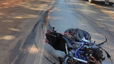 motociclista-morre-apos-bater-de-frente-com-micro-onibus-na-br-381