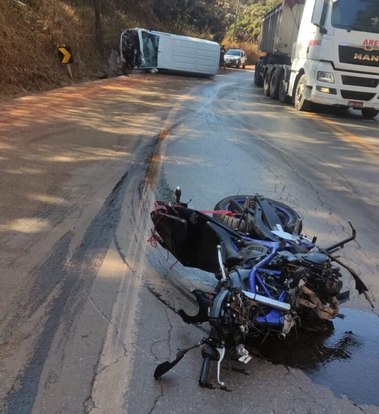 motociclista-morre-apos-bater-de-frente-com-micro-onibus-na-br-381
