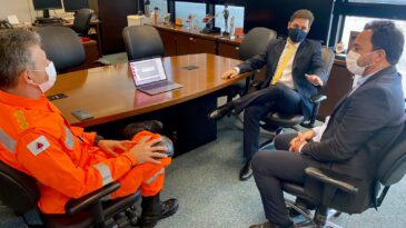 prefeito-oficializa-intencao-de-promover-pelotao-dos-bombeiros-a-companhia