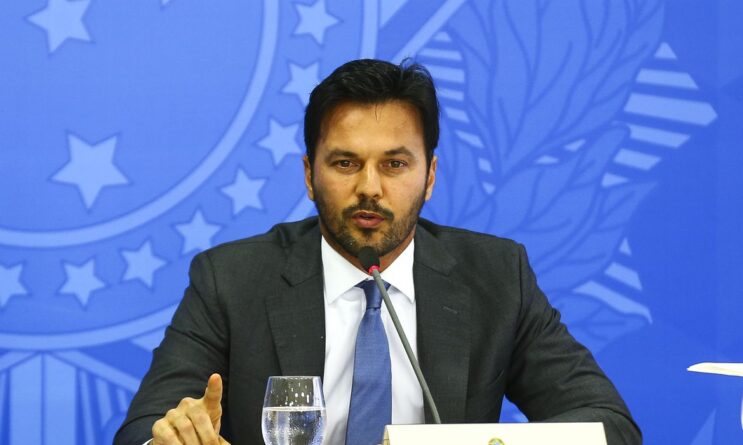 ministro-defende-privatizacao-dos-correios-em-pronunciamento