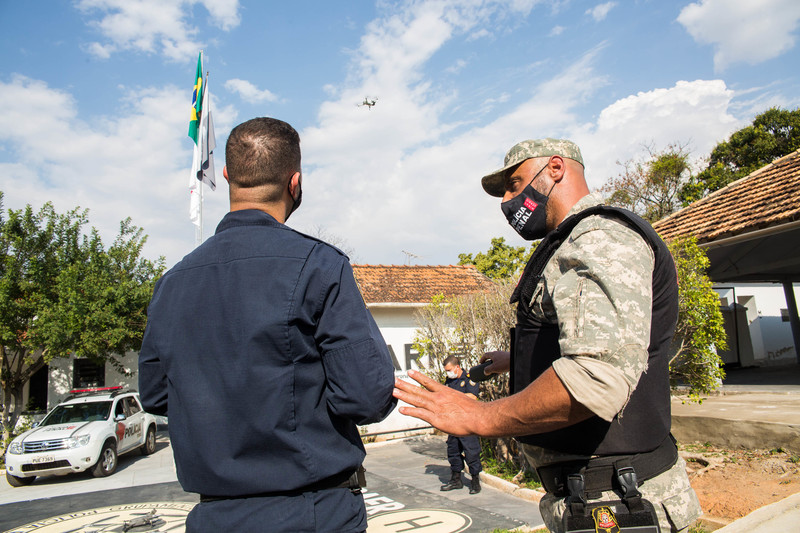 policiais-penais-capacitam-guardas-civis-de-contagem-para-uso-de-drones