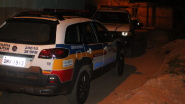 bandidos-entram-atirando-em-residencia-no-pedreira
