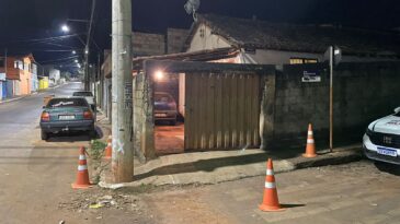 homem-e-baleado-apos-ser-chamado-na-porta-de-casa