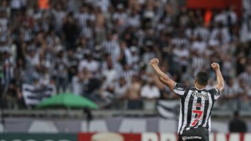 com-hulk-artilheiro-galo-vence-ceara-e-abre-mais-na-ponta-da-serie-a