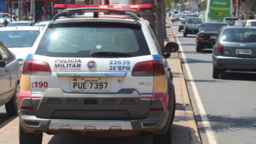 homem-tenta-furtar-colar-e-masturba-dentro-de-loja-em-itabira