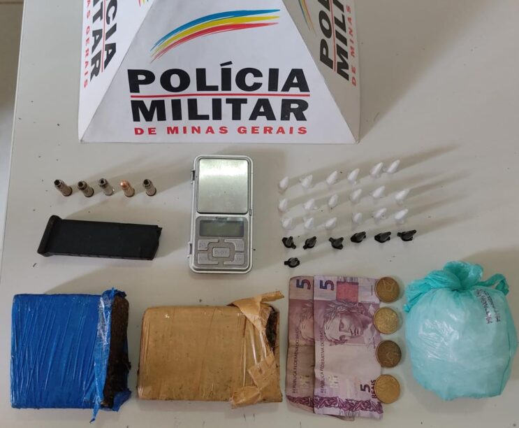 policia-militar-apreende-drogas-e-detem-adolescentes-no-santa-marta