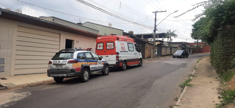 idoso-cai-da-escada-e-morre-ao-bater-com-a-cabeca-em-itabira