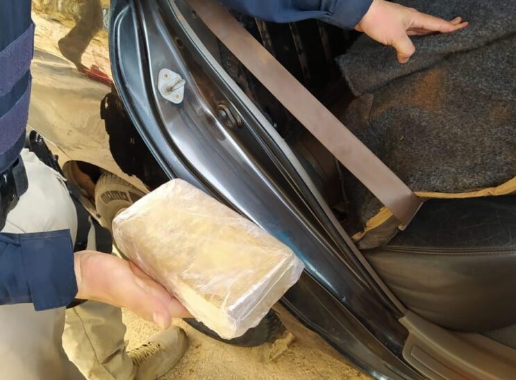 prf-apreende-pasta-base-de-cocaina-avaliada-em-r-3-milhoes