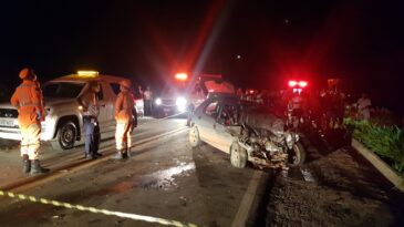 acidente-deixa-uma-pessoa-morta-e-outras-tres-feridas-na-br-381