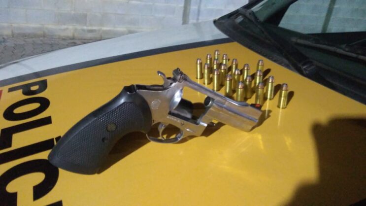 gtr-apreende-revolver-durante-operacao-na-estrada-de-nova-era