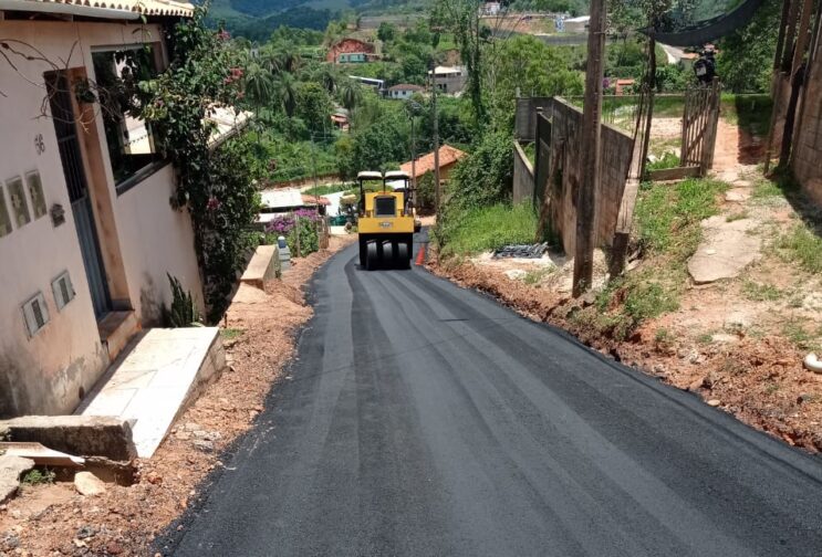 obras-de-asfaltamento-de-ruas-em-ipoema-serao-concluidas-nos-proximos-dias