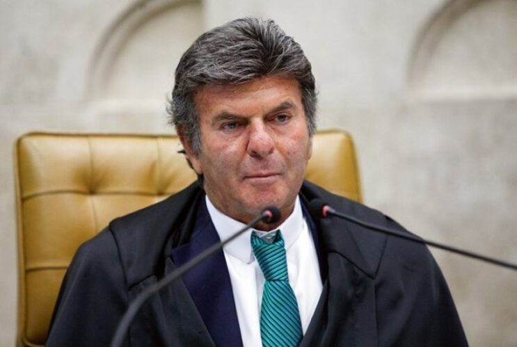 stf-mantem-liminar-que-congela-o-ipva-em-minas-gerais