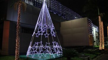 camara-de-itabira-ilumina-fachada-com-luzes-de-led-e-inaugura-decoracao-de-natal