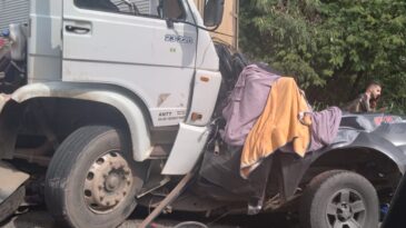 bombeiros-confirmam-tres-obitos-em-acidente-na-br-381-em-sabara