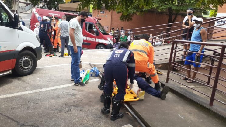 acidente-com-vitimas-mobiliza-bombeiros-e-samu-em-itabira