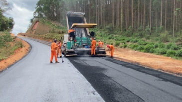 der-mg-reinicia-obras-em-estrada-que-liga-barao-de-cocais-a-caete