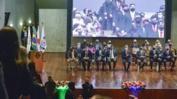 governador-assina-promocao-de-714-policiais-civis