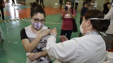 brasil-supera-marca-de-90-da-populacao-alvo-vacinada-com-a-1a-dose