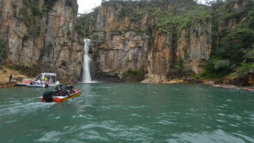 geologos-farao-inspecoes-na-regiao-dos-canions-do-lago-de-furnas