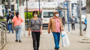 minas-registra-mais-de-18-mil-casos-de-covid-em-24-horas-e-bate-recorde