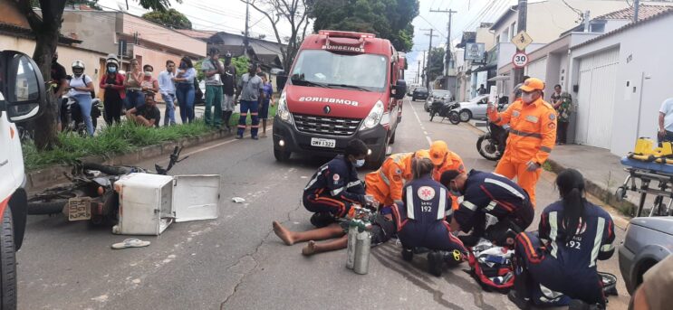homem-furta-motocicleta-e-bate-contra-arvore-em-itabira