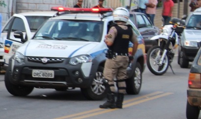 ciclista-fica-ferido-ao-ser-atingido-por-motocicleta-em-itabira
