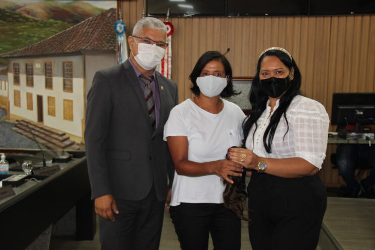camara-aprova-projeto-que-incentiva-doacao-de-cabelos-para-mulheres-com-cancer