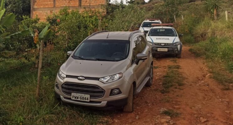 policia-encontra-ecosport-furtado-no-jardim-dos-ipes