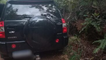 pm-recupera-veiculo-furtado-em-sao-goncalo