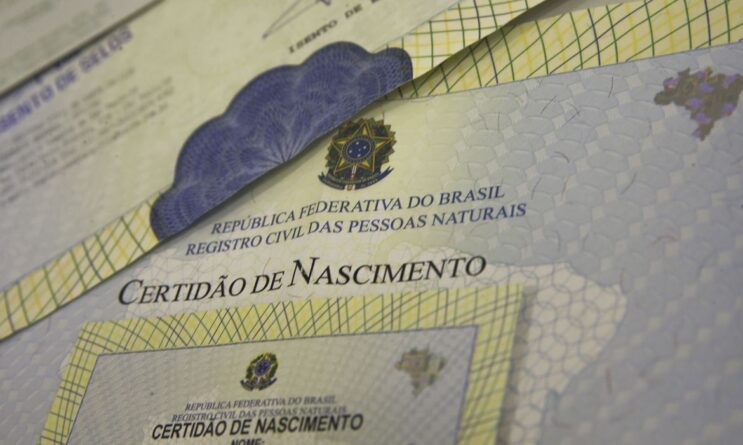 campanha-busca-alterar-certidoes-de-nascimento-com-pai-ausente