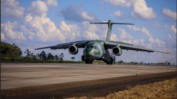 aviao-da-fab-parte-na-segunda-para-resgatar-brasileiros-na-polonia