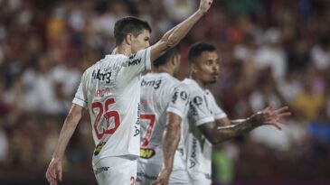 libertadores-atletico-mg-supera-o-tolima-por-2-a-0-na-colombia