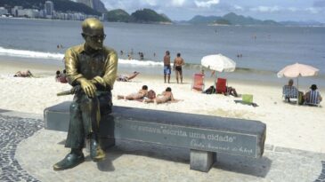 oculos-furtados-da-estatua-de-drummond-serao-repostos-em-um-mes