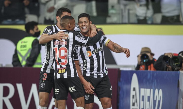 com-hulk-artilheiro-atletico-mg-vence-e-se-classifica-na-libertadores