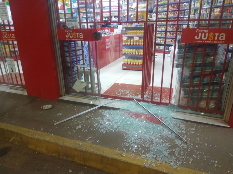 farmacia-e-arrombada-durante-a-madrugada-em-itabira