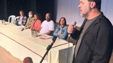 usuarios-debatem-a-saude-mental-com-tecnicos-da-prefeitura