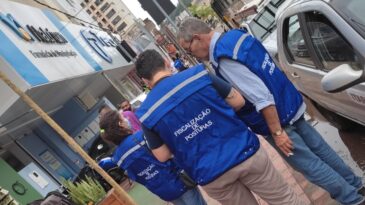 edital-alerta-para-acumulo-de-lixo-e-entulho-em-calcadas-particulares