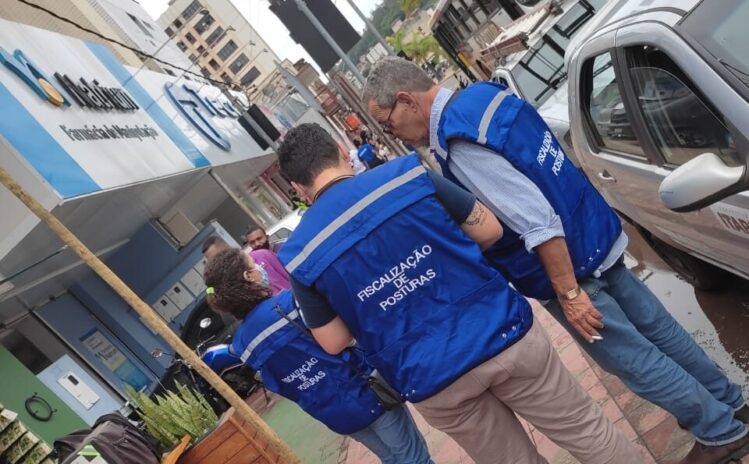 edital-alerta-para-acumulo-de-lixo-e-entulho-em-calcadas-particulares